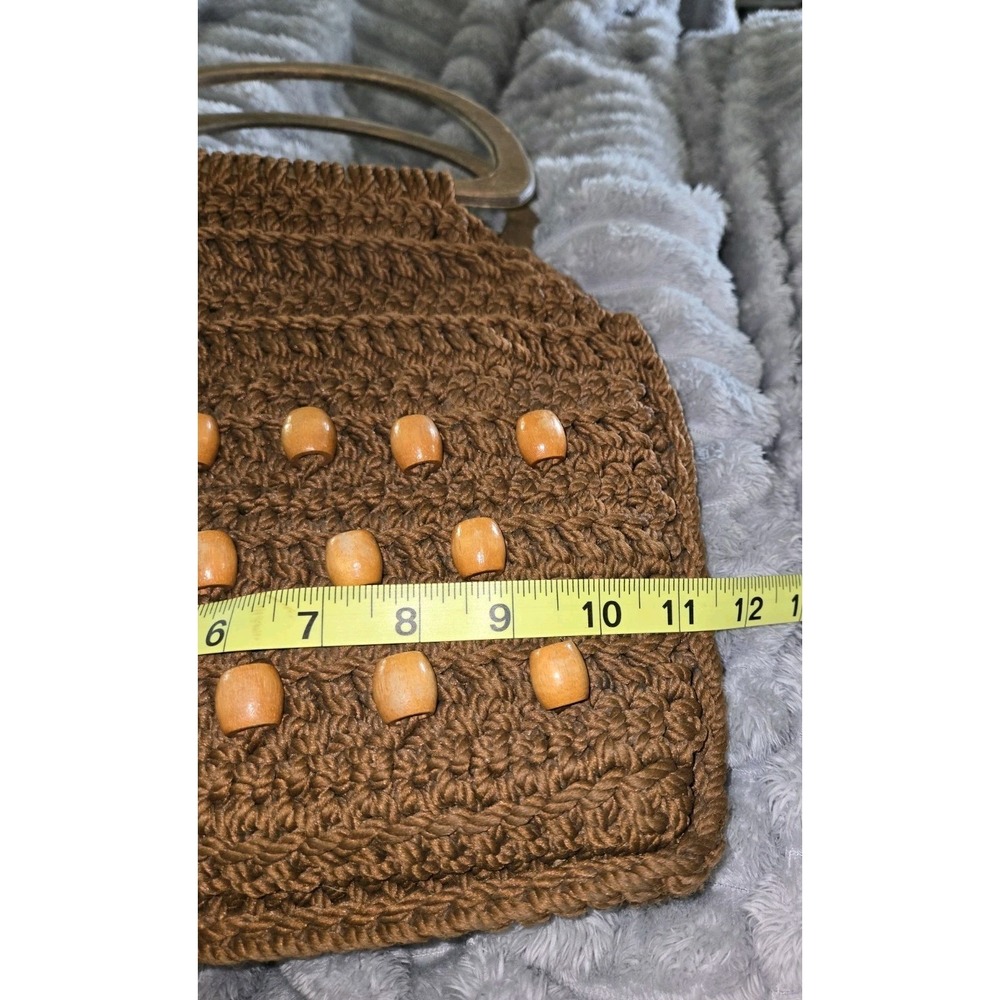 VINTAGE‎ Hand-made Brown Crocheted Macrame Purse Wooden Handles And Beads BOHO - Picture 7 of 10